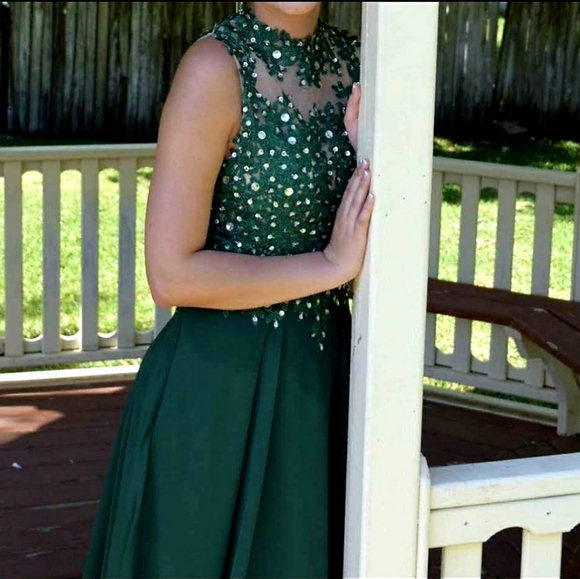 Hebeos Prom Beading/Sequins Dress - Picture 7 of 8